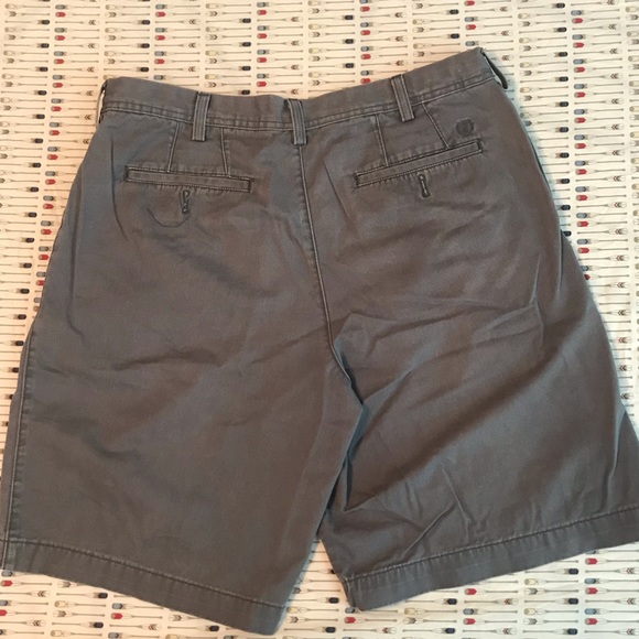 Men’s shorts - Picture 2 of 4